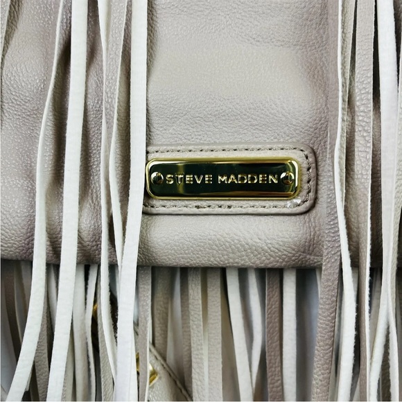 Steve Madden Tan Crossbody Fringed Tote Bag Snap Closure Adjustable Strap - Picture 4 of 8
